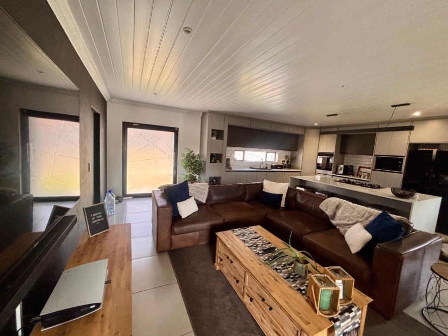 3 Bedroom Property for Sale in Wilkoppies North West